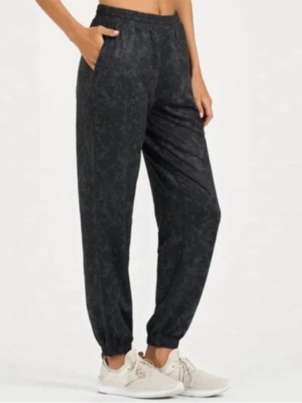 Vuori‎ Black Boyfriend Jogger Sweatpants S​